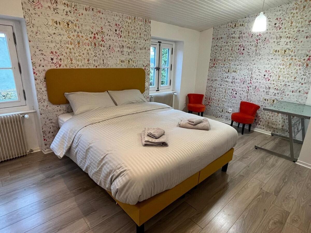 Holiday home Chateau Du Serpolet Pont-du-Chateau